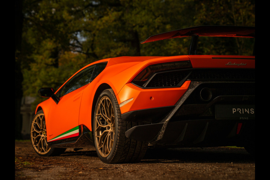 Lamborghini Huracan 5.2 V10 Performante | Arancio Antaeus | Carbon Bucket Seats | Lift | Camera
