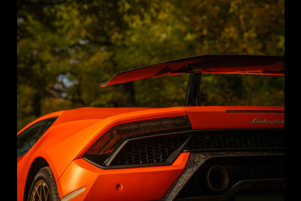 Lamborghini Huracan 5.2 V10 Performante | Arancio Antaeus | Carbon Bucket Seats | Lift | Camera