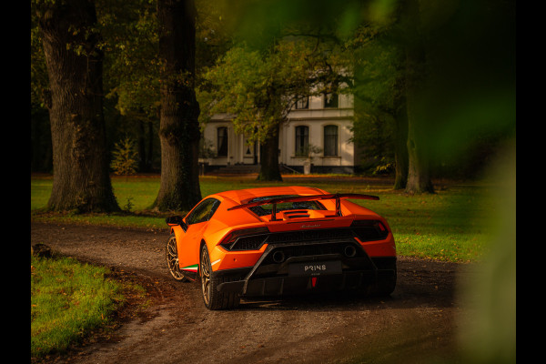 Lamborghini Huracan 5.2 V10 Performante | Arancio Antaeus | Carbon Bucket Seats | Lift | Camera