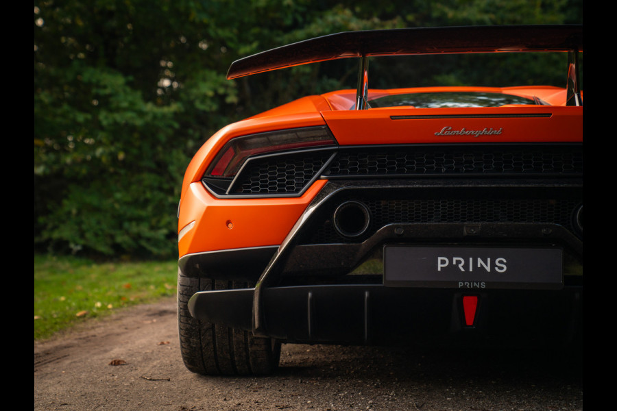 Lamborghini Huracan 5.2 V10 Performante | Arancio Antaeus | Carbon Bucket Seats | Lift | Camera