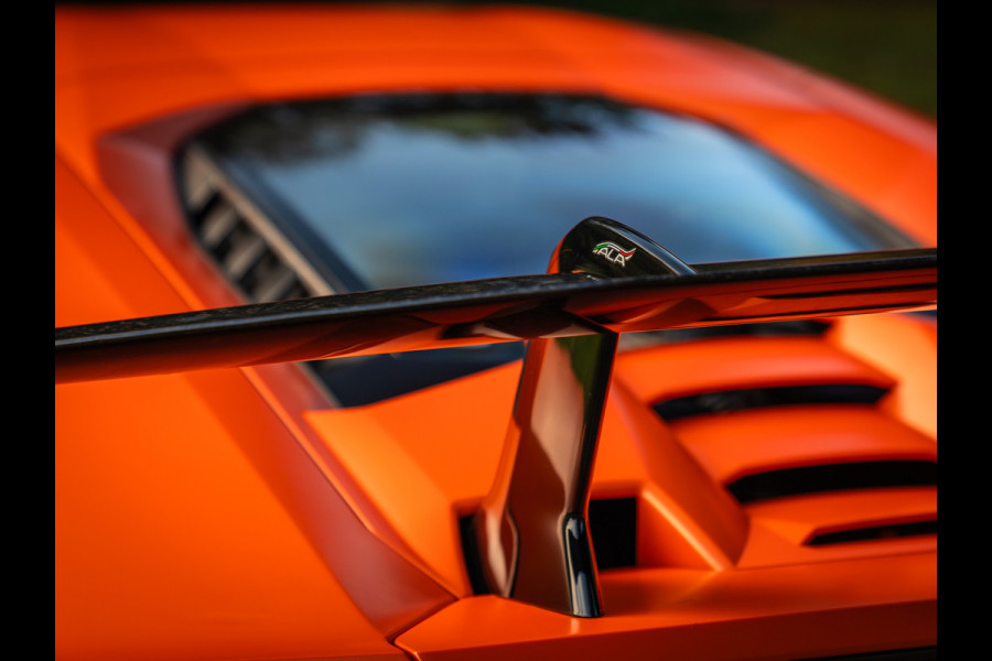 Lamborghini Huracan 5.2 V10 Performante | Arancio Antaeus | Carbon Bucket Seats | Lift | Camera