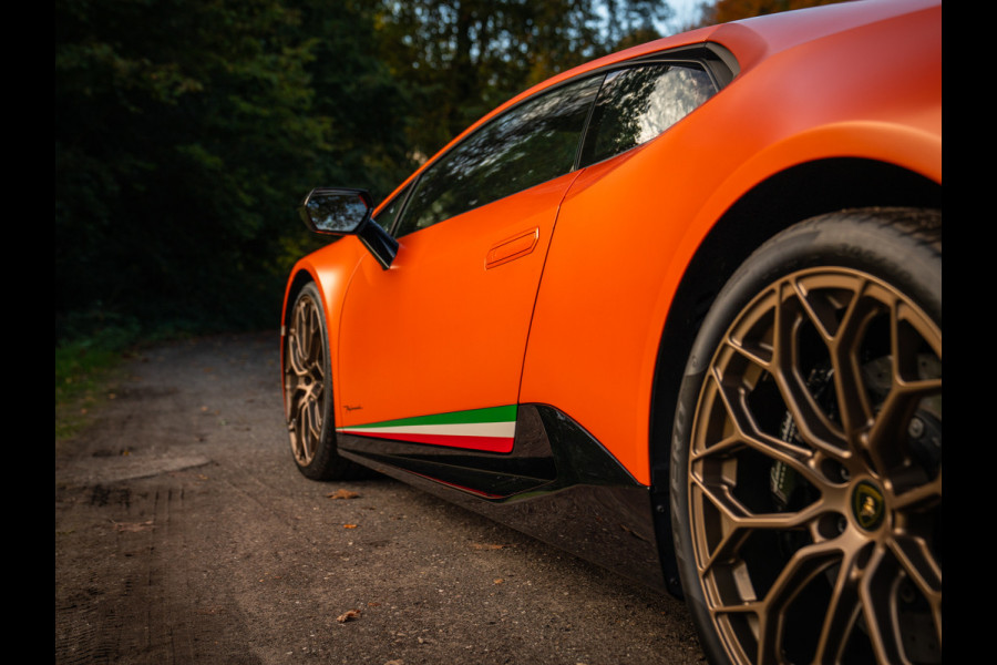 Lamborghini Huracan 5.2 V10 Performante | Arancio Antaeus | Carbon Bucket Seats | Lift | Camera