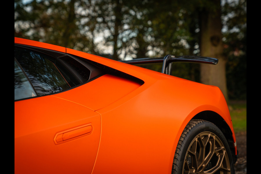 Lamborghini Huracan 5.2 V10 Performante | Arancio Antaeus | Carbon Bucket Seats | Lift | Camera