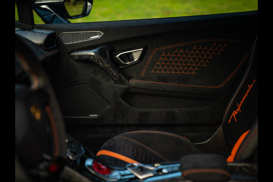 Lamborghini Huracan 5.2 V10 Performante | Arancio Antaeus | Carbon Bucket Seats | Lift | Camera
