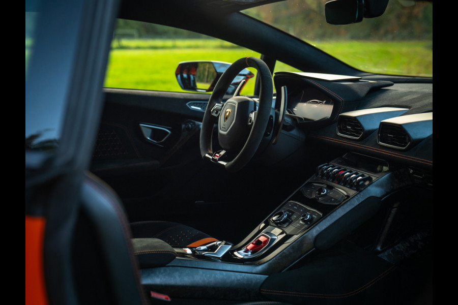 Lamborghini Huracan 5.2 V10 Performante | Arancio Antaeus | Carbon Bucket Seats | Lift | Camera
