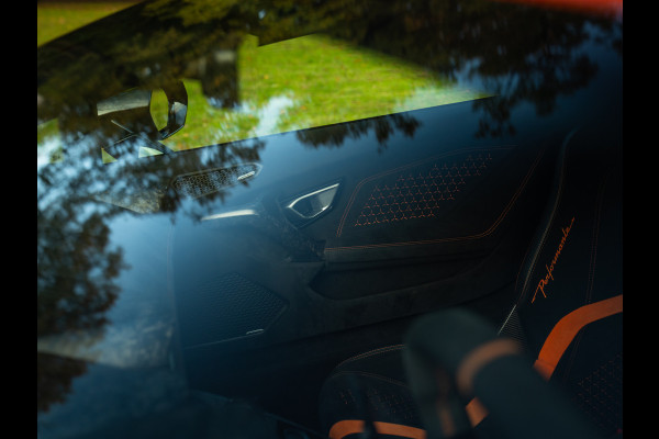 Lamborghini Huracan 5.2 V10 Performante | Arancio Antaeus | Carbon Bucket Seats | Lift | Camera