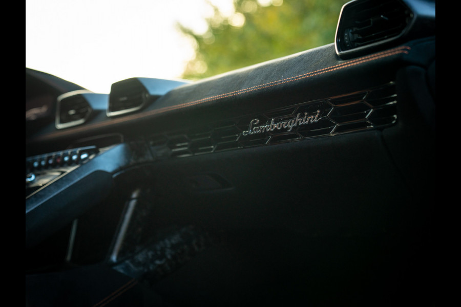 Lamborghini Huracan 5.2 V10 Performante | Arancio Antaeus | Carbon Bucket Seats | Lift | Camera