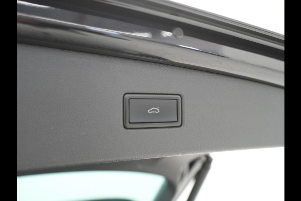 Volkswagen Tiguan 1.5 TSI ACT 150pk DSG Highline R-Line Panorama Camera Trekhaak Keyless Carplay 173 Volkswagen Tiguan 1.5 TSI ACT 150pk DSG Highline R-Line Panorama Camera Trekhaak Keyless Carplay 173