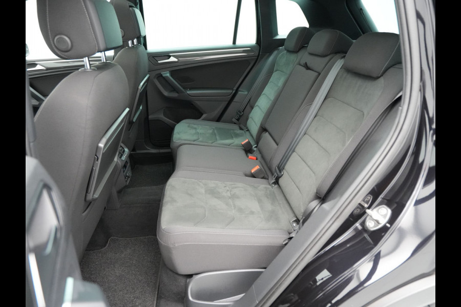 Volkswagen Tiguan 1.5 TSI ACT 150pk DSG Highline R-Line Panorama Camera Trekhaak Keyless Carplay 173 Volkswagen Tiguan 1.5 TSI ACT 150pk DSG Highline R-Line Panorama Camera Trekhaak Keyless Carplay 173