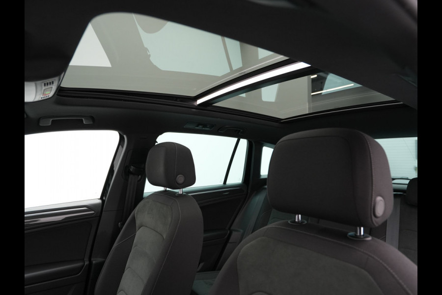 Volkswagen Tiguan 1.5 TSI ACT 150pk DSG Highline R-Line Panorama Camera Trekhaak Keyless Carplay 173 Volkswagen Tiguan 1.5 TSI ACT 150pk DSG Highline R-Line Panorama Camera Trekhaak Keyless Carplay 173