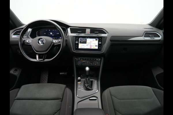 Volkswagen Tiguan 1.5 TSI ACT 150pk DSG Highline R-Line Panorama Camera Trekhaak Keyless Carplay 173 Volkswagen Tiguan 1.5 TSI ACT 150pk DSG Highline R-Line Panorama Camera Trekhaak Keyless Carplay 173