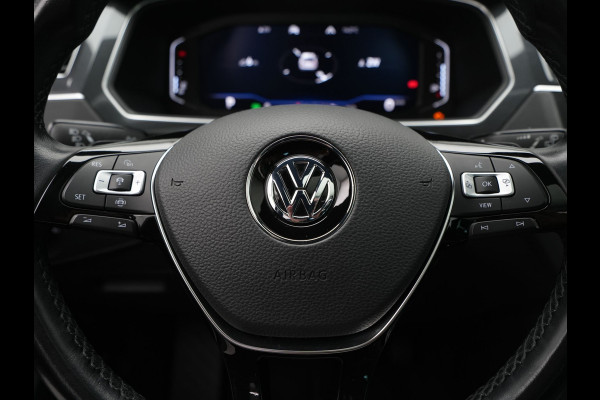 Volkswagen Tiguan 1.5 TSI ACT 150pk DSG Highline R-Line Panorama Camera Trekhaak Keyless Carplay 173 Volkswagen Tiguan 1.5 TSI ACT 150pk DSG Highline R-Line Panorama Camera Trekhaak Keyless Carplay 173