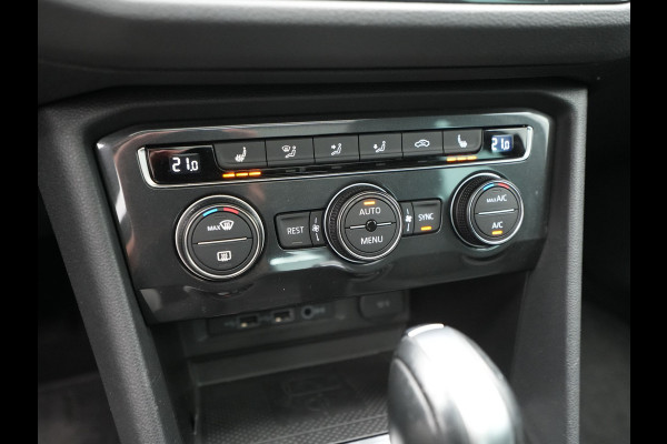 Volkswagen Tiguan 1.5 TSI ACT 150pk DSG Highline R-Line Panorama Camera Trekhaak Keyless Carplay 173 Volkswagen Tiguan 1.5 TSI ACT 150pk DSG Highline R-Line Panorama Camera Trekhaak Keyless Carplay 173