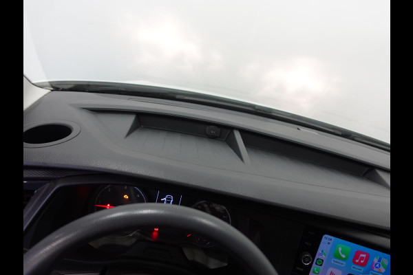 Volkswagen Transporter 2.0 TDI 110pk L2H1 Navigatie Apple Carplay/Android Auto Trekhaak Camera Parkeersensoren achter Cruise Control Airco