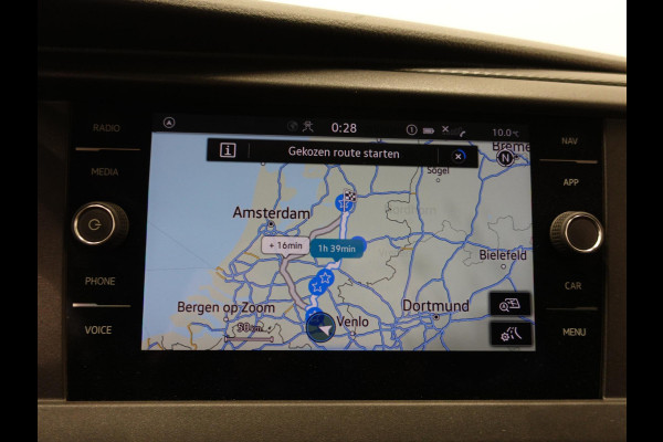 Volkswagen Transporter 2.0 TDI 110pk L2H1 Navigatie Apple Carplay/Android Auto Trekhaak Camera Parkeersensoren achter Cruise Control Airco