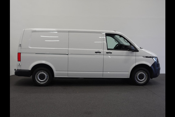 Volkswagen Transporter 2.0 TDI 110pk L2H1 Navigatie Apple Carplay/Android Auto Trekhaak Camera Parkeersensoren achter Cruise Control Airco