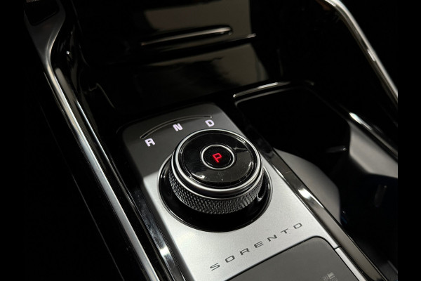 Kia Sorento 1.6 T-GDI Plug-in Hybrid 4WD DynamicLine 7p. | Luxe Leer | Afn. Trekhaak | Winterpakket | Adaptive Cruise Kia Sorento 1.6 T-GDI Plug-in Hybrid 4WD DynamicLine 7p. | Luxe Leer | Afn. Trekhaak | Winterpakket | Adaptive Cruise
