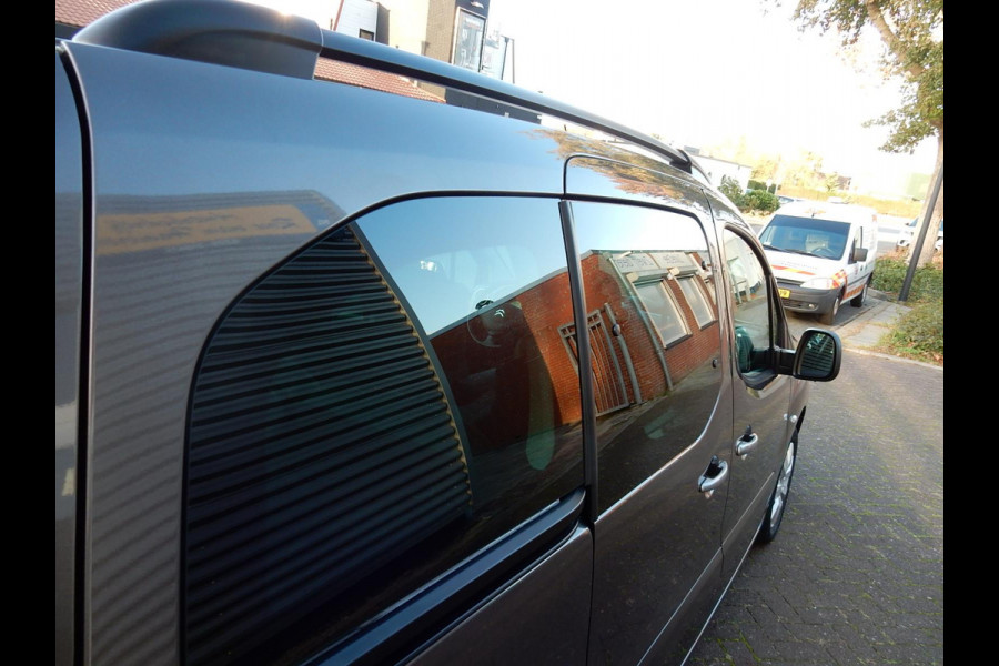 Citroën Berlingo 1.2 PURE TECH XTR*NAVI*CR CONTR*1e EIG*CAMERA*