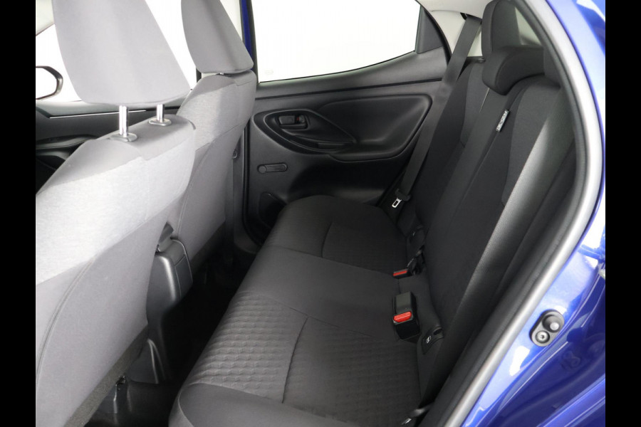 Toyota Yaris 1.5 HYBRID BI-TONE AUTOMAAT NAVI GARANTIE 6-2032 PARKEERCAMERA.APPLE /ANDROID CARPLAY Toyota Yaris 1.5 HYBRID BI-TONE AUTOMAAT NAVI GARANTIE 6-2032 PARKEERCAMERA.APPLE /ANDROID CARPLAY