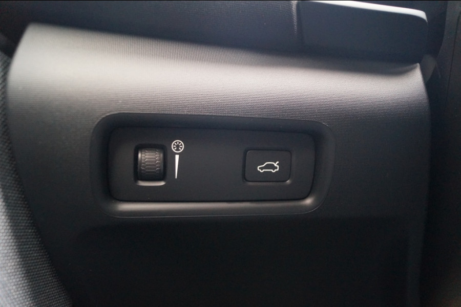 Polestar 2 Long Range Dual Motor 78kWh Launch Edition -PANO-TREKHAAK- Polestar 2 Long Range Dual Motor 78kWh Launch Edition -PANO-TREKHAAK-