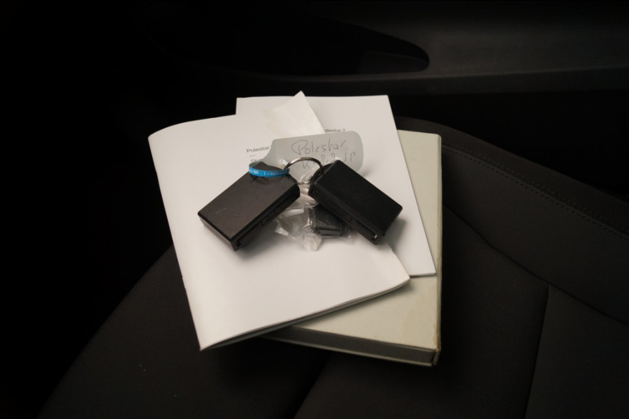 Polestar 2 Long Range Dual Motor 78kWh Launch Edition -PANO-TREKHAAK- Polestar 2 Long Range Dual Motor 78kWh Launch Edition -PANO-TREKHAAK-