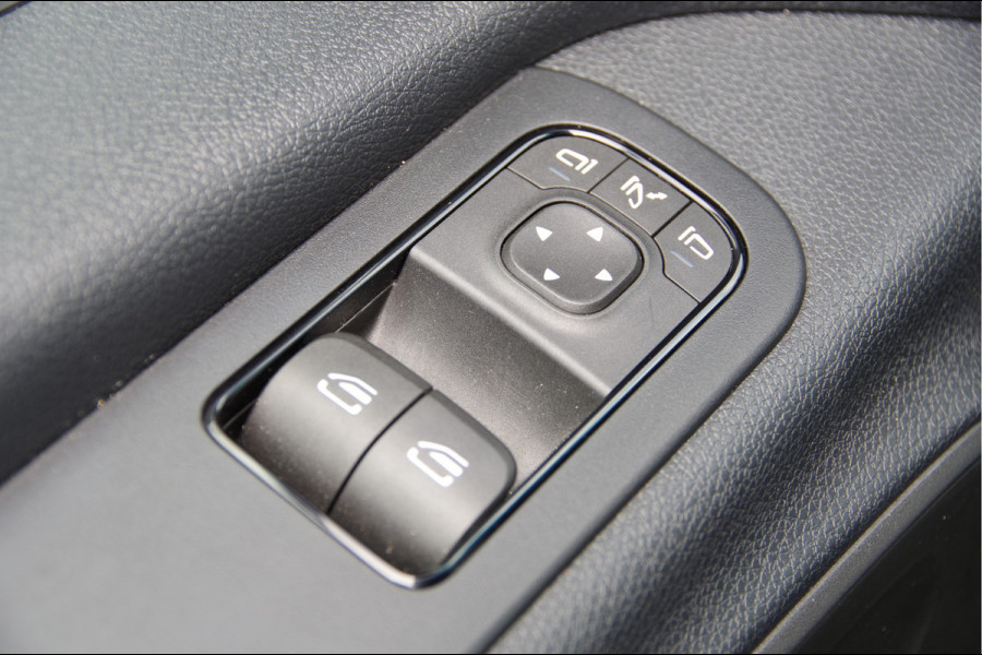Mercedes-Benz Sprinter 316 2.2 CDI L2H2 LED, LEDER, 3.5T TREKHAAK, MBUX10'', 360 CAMERA, ADAPT. CRUISE, NAVI, CLIMA, PARKEERSENSOREN