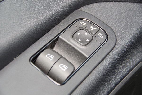Mercedes-Benz Sprinter 316 2.2 CDI L2H2 LED, LEDER, 3.5T TREKHAAK, MBUX10'', 360 CAMERA, ADAPT. CRUISE, NAVI, CLIMA, PARKEERSENSOREN