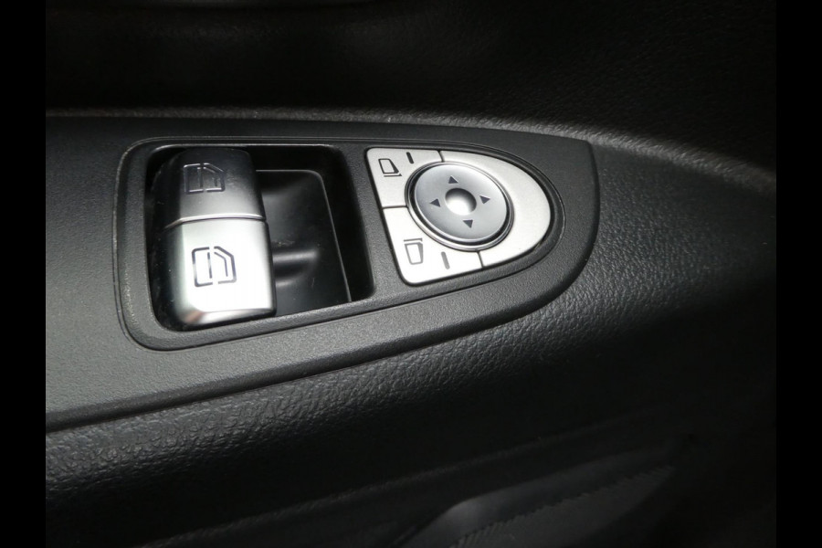 Mercedes-Benz Vito 114 CDI Lang L2 automaat 3 zits camera Mercedes-Benz Vito 114 CDI Lang L2 automaat 3 zits camera