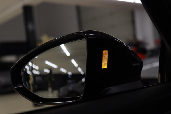 Audi A6 Avant 55 TFSI e quattro Competition /PANO/SFEER/MEMORY/360CAM/VOL Audi A6 Avant 55 TFSI e quattro Competition /PANO/SFEER/MEMORY/360CAM/VOL