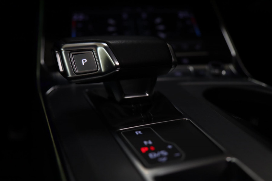 Audi A6 Avant 55 TFSI e quattro Competition /PANO/SFEER/MEMORY/360CAM/VOL Audi A6 Avant 55 TFSI e quattro Competition /PANO/SFEER/MEMORY/360CAM/VOL