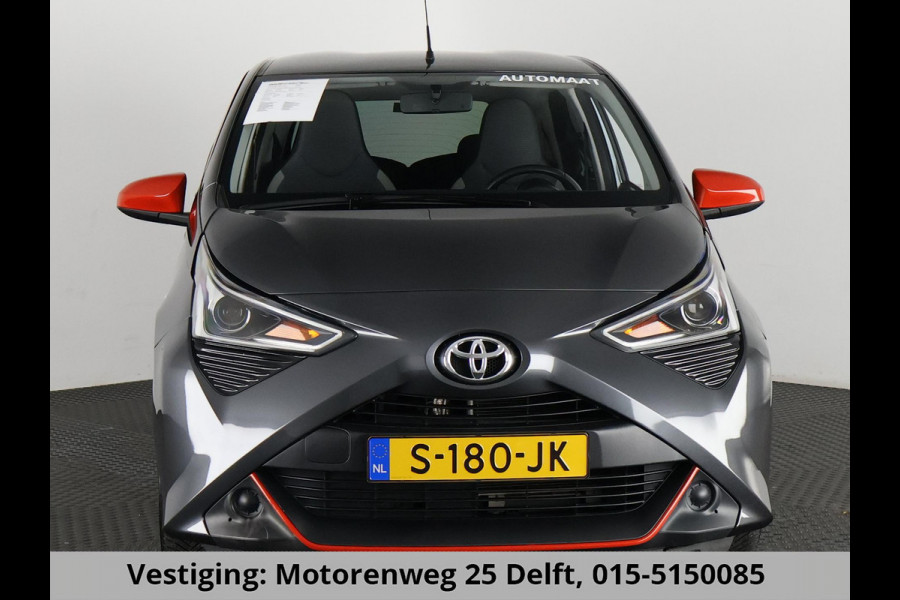 Toyota Aygo 1.0 VVT-i X-PLAY AUTOMAAT GARANTIE TOT 10-2031 BIJNA 2022. APPLE CARPLAY & ANDROID AUTO . ACHTERUITRIJ CAMERA .