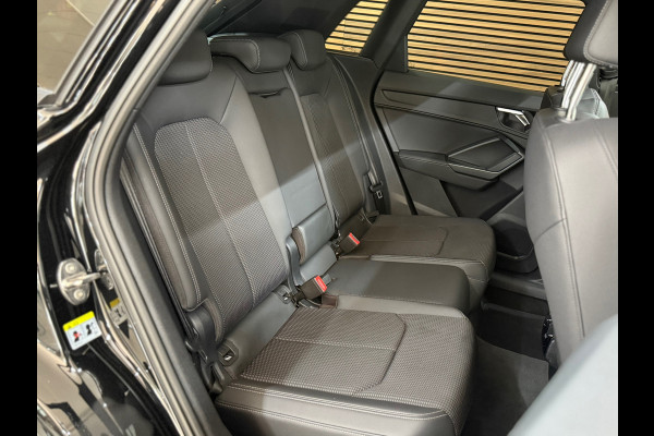 Audi Q3 45 TFSI e S Edition | S-Line | Pano | Trekhaak | Virtual Cockpit | Carplay | Half Leer | 19' inch