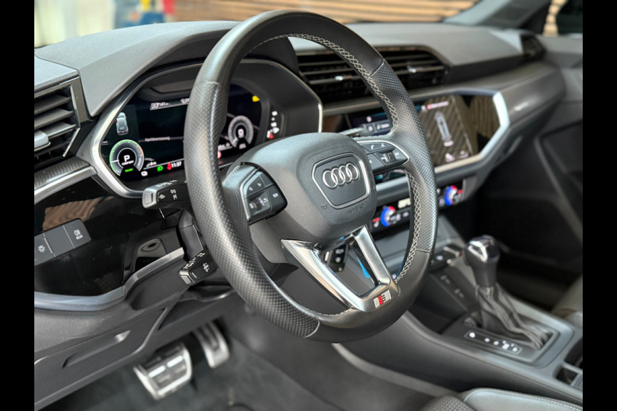 Audi Q3 45 TFSI e S Edition | S-Line | Pano | Trekhaak | Virtual Cockpit | Carplay | Half Leer | 19' inch