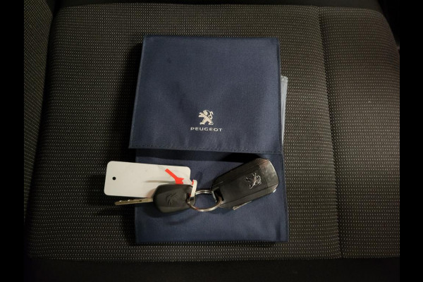 Peugeot Partner 1.2PureTech 111pk Benzine!