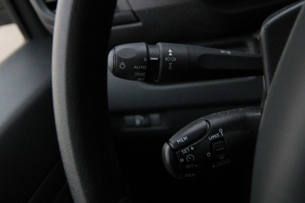 Opel Vivaro 2.0 Diesel 145PK L3 / Camera / App connect / 3 zits / Cruise