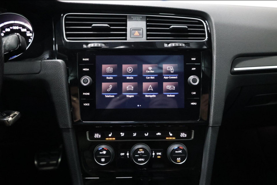 Volkswagen Golf 2.0 TSI 4Motion R 310PK AKRAPOVIC/LED/PANO/ALCANTARA+S.VERWARMING/DYNAUDIO/19"LMV/CAM/ACC/ECC/12 MDN GARANTIE! Volkswagen Golf 2.0 TSI 4Motion R 310PK AKRAPOVIC/LED/PANO/ALCANTARA+S.VERWARMING/DYNAUDIO/19"LMV/CAM/ACC/ECC/12 MDN GARANTIE!