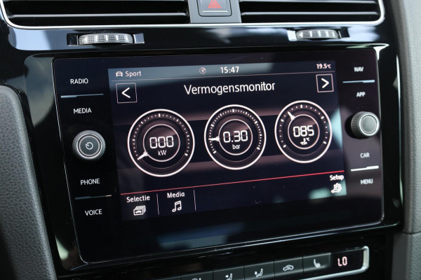 Volkswagen Golf 2.0 TSI 4Motion R 310PK AKRAPOVIC/LED/PANO/ALCANTARA+S.VERWARMING/DYNAUDIO/19"LMV/CAM/ACC/ECC/12 MDN GARANTIE! Volkswagen Golf 2.0 TSI 4Motion R 310PK AKRAPOVIC/LED/PANO/ALCANTARA+S.VERWARMING/DYNAUDIO/19"LMV/CAM/ACC/ECC/12 MDN GARANTIE!