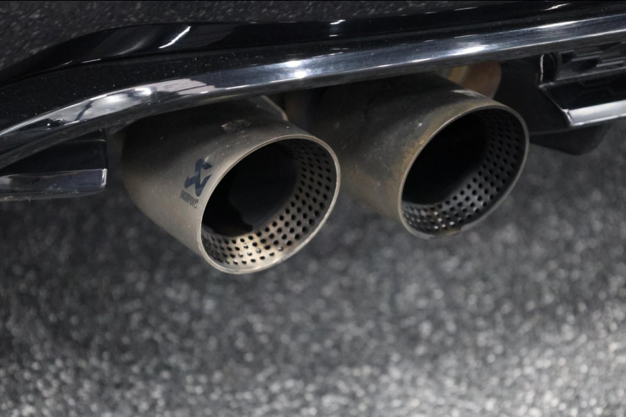 Volkswagen Golf 2.0 TSI 4Motion R 310PK AKRAPOVIC/LED/PANO/ALCANTARA+S.VERWARMING/DYNAUDIO/19"LMV/CAM/ACC/ECC/12 MDN GARANTIE! Volkswagen Golf 2.0 TSI 4Motion R 310PK AKRAPOVIC/LED/PANO/ALCANTARA+S.VERWARMING/DYNAUDIO/19"LMV/CAM/ACC/ECC/12 MDN GARANTIE!