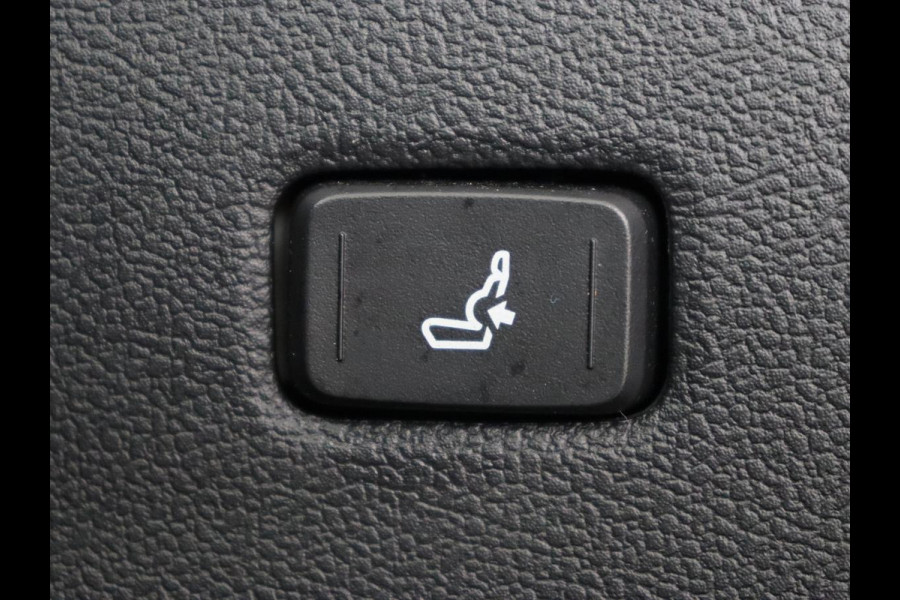 Toyota Corolla 2.0 Hybrid GR-Sport | Trekhaak | Stoelverwarming | Adaptive cruise | Carplay | Navigatie | Keyless | Sportstoelen | Full LED | Half leder | Climate control Toyota Corolla 2.0 Hybrid GR-Sport | Trekhaak | Stoelverwarming | Adaptive cruise | Carplay | Navigatie | Keyless | Sportstoelen | Full LED | Half leder | Climate control