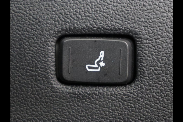 Toyota Corolla 2.0 Hybrid GR-Sport | Trekhaak | Stoelverwarming | Adaptive cruise | Carplay | Navigatie | Keyless | Sportstoelen | Full LED | Half leder | Climate control Toyota Corolla 2.0 Hybrid GR-Sport | Trekhaak | Stoelverwarming | Adaptive cruise | Carplay | Navigatie | Keyless | Sportstoelen | Full LED | Half leder | Climate control