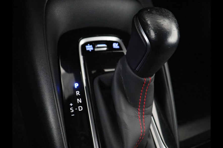 Toyota Corolla 2.0 Hybrid GR-Sport | Trekhaak | Stoelverwarming | Adaptive cruise | Carplay | Navigatie | Keyless | Sportstoelen | Full LED | Half leder | Climate control Toyota Corolla 2.0 Hybrid GR-Sport | Trekhaak | Stoelverwarming | Adaptive cruise | Carplay | Navigatie | Keyless | Sportstoelen | Full LED | Half leder | Climate control