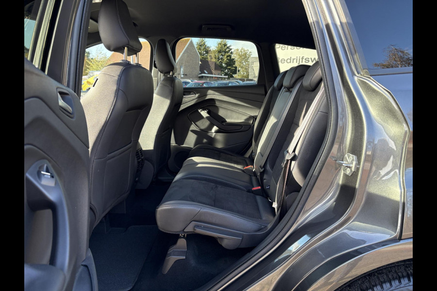 Ford Kuga 1.5 EcoBoost ST-Line 150pk | Trekhaak | Winter Pack | Parkeersensoren | 2000kg Trekgewicht! | Dealer Onderhouden | Ford Kuga 1.5 EcoBoost ST-Line 150pk | Trekhaak | Winter Pack | Parkeersensoren | 2000kg Trekgewicht! | Dealer Onderhouden |