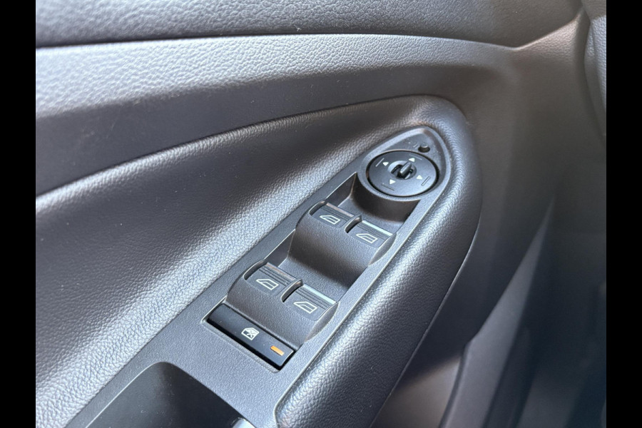 Ford Kuga 1.5 EcoBoost ST-Line 150pk | Trekhaak | Winter Pack | Parkeersensoren | 2000kg Trekgewicht! | Dealer Onderhouden | Ford Kuga 1.5 EcoBoost ST-Line 150pk | Trekhaak | Winter Pack | Parkeersensoren | 2000kg Trekgewicht! | Dealer Onderhouden |