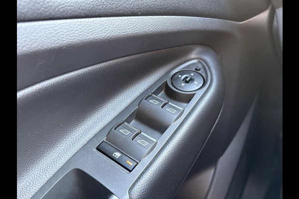 Ford Kuga 1.5 EcoBoost ST-Line 150pk | Trekhaak | Winter Pack | Parkeersensoren | 2000kg Trekgewicht! | Dealer Onderhouden | Ford Kuga 1.5 EcoBoost ST-Line 150pk | Trekhaak | Winter Pack | Parkeersensoren | 2000kg Trekgewicht! | Dealer Onderhouden |