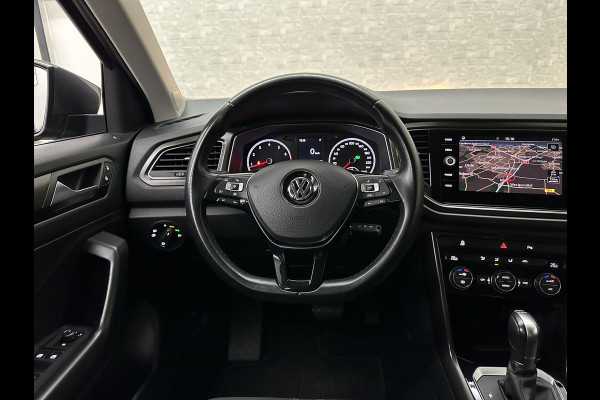 Volkswagen T-Roc 1.5 TSI | ACC | Origineel NL | BOVAG Garantie | Trekhaak | Camera | Lane Assist | Groot Navi | Carplay | Climate Control | Getint Glas | 17'' | Volkswagen T-Roc 1.5 TSI | ACC | Origineel NL | BOVAG Garantie | Trekhaak | Camera | Lane Assist | Groot Navi | Carplay | Climate Control | Getint Glas | 17'' |