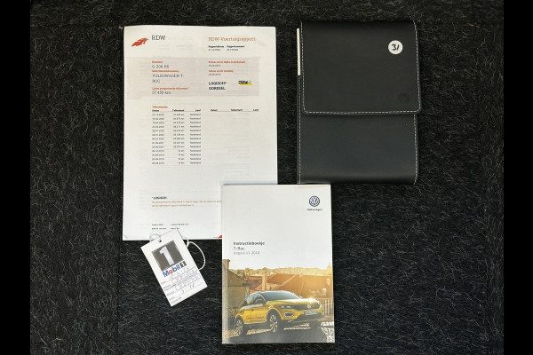 Volkswagen T-Roc 1.5 TSI | ACC | Origineel NL | BOVAG Garantie | Trekhaak | Camera | Lane Assist | Groot Navi | Carplay | Climate Control | Getint Glas | 17'' | Volkswagen T-Roc 1.5 TSI | ACC | Origineel NL | BOVAG Garantie | Trekhaak | Camera | Lane Assist | Groot Navi | Carplay | Climate Control | Getint Glas | 17'' |
