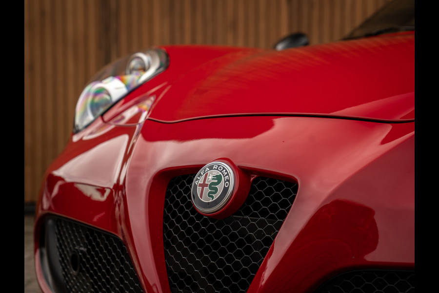 Alfa Romeo 4C 1750TBI TCT Edizione Speciale | nr. 062/100 | Akrapovic | Subliem! Alfa Romeo 4C 1750TBI TCT Edizione Speciale | nr. 062/100 | Akrapovic | Subliem!