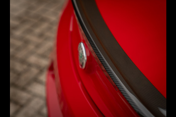 Alfa Romeo 4C 1750TBI TCT Edizione Speciale | nr. 062/100 | Akrapovic | Subliem! Alfa Romeo 4C 1750TBI TCT Edizione Speciale | nr. 062/100 | Akrapovic | Subliem!