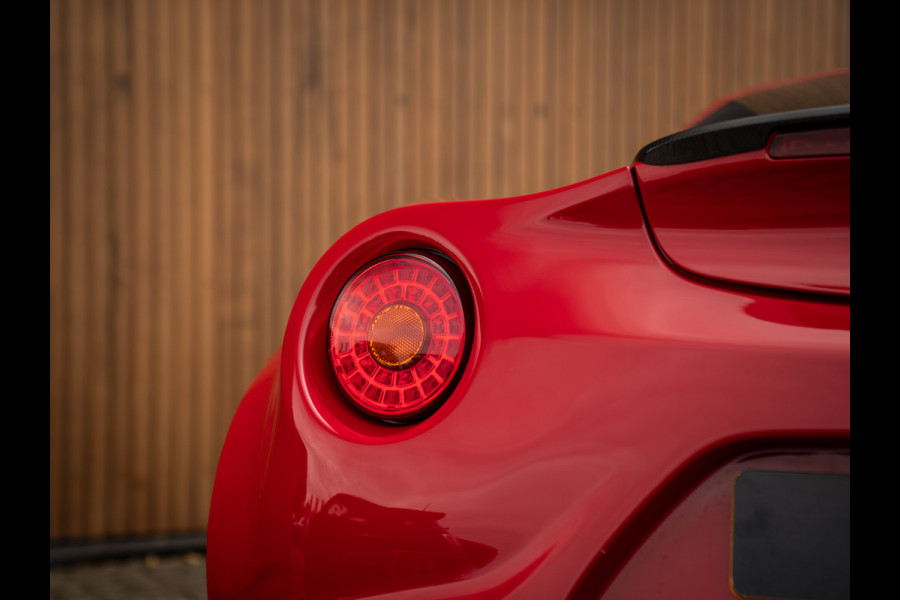 Alfa Romeo 4C 1750TBI TCT Edizione Speciale | nr. 062/100 | Akrapovic | Subliem! Alfa Romeo 4C 1750TBI TCT Edizione Speciale | nr. 062/100 | Akrapovic | Subliem!