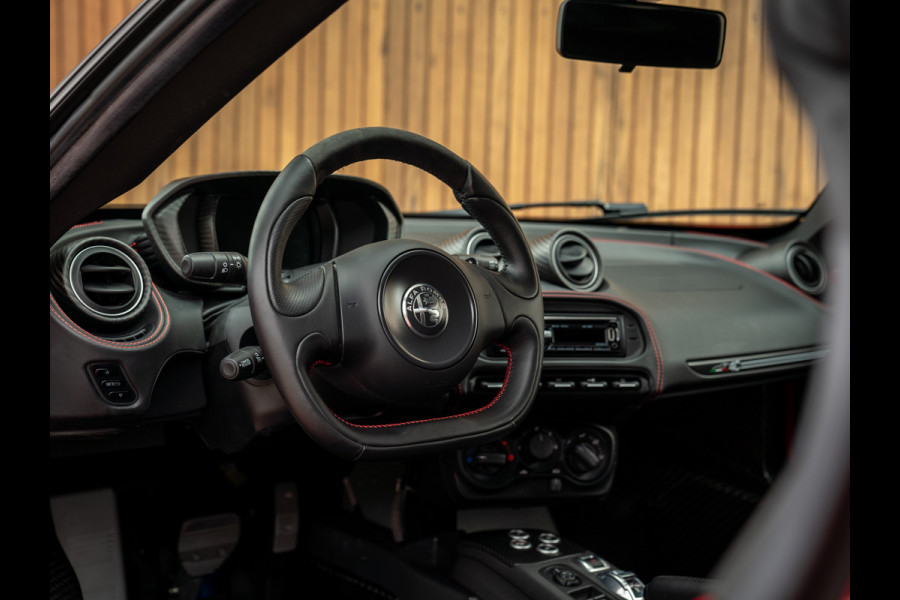 Alfa Romeo 4C 1750TBI TCT Edizione Speciale | nr. 062/100 | Akrapovic | Subliem! Alfa Romeo 4C 1750TBI TCT Edizione Speciale | nr. 062/100 | Akrapovic | Subliem!